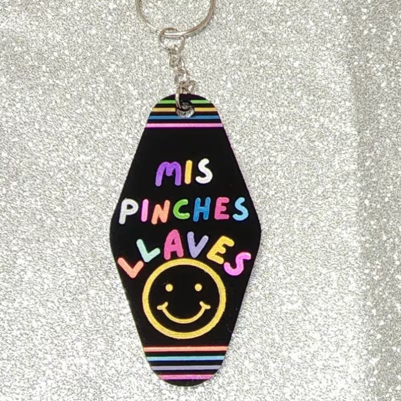 Llavero Mis pinches llaves