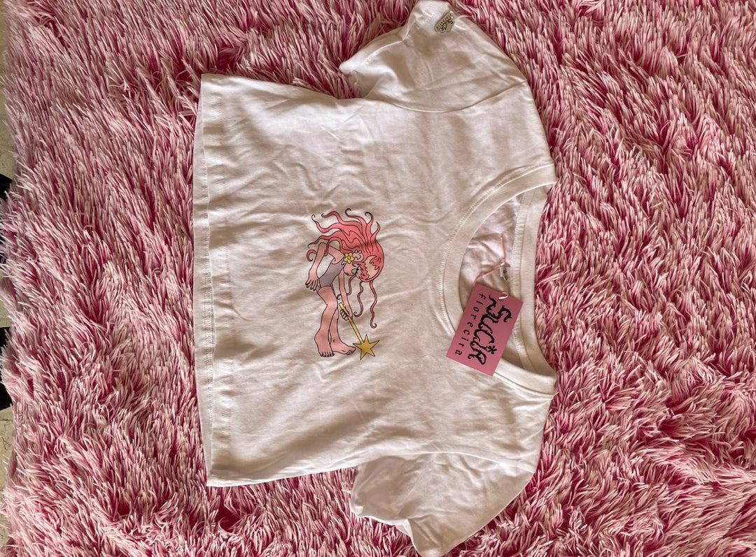 Playera Blanca Rollerita por Sucia Florecita