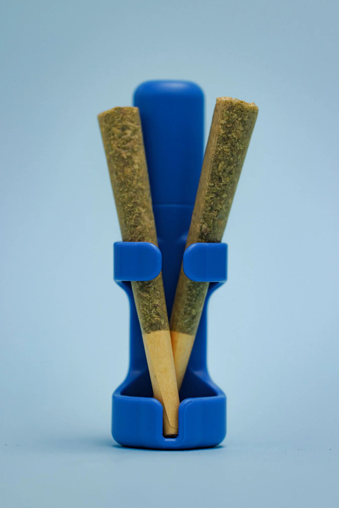 The Clinger, porta encendedor y porro