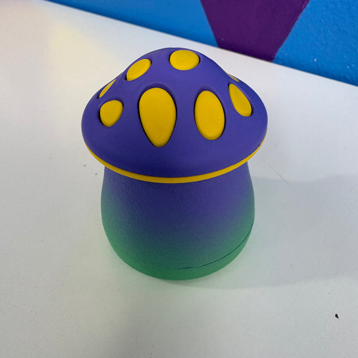 Grinder de hongo neón