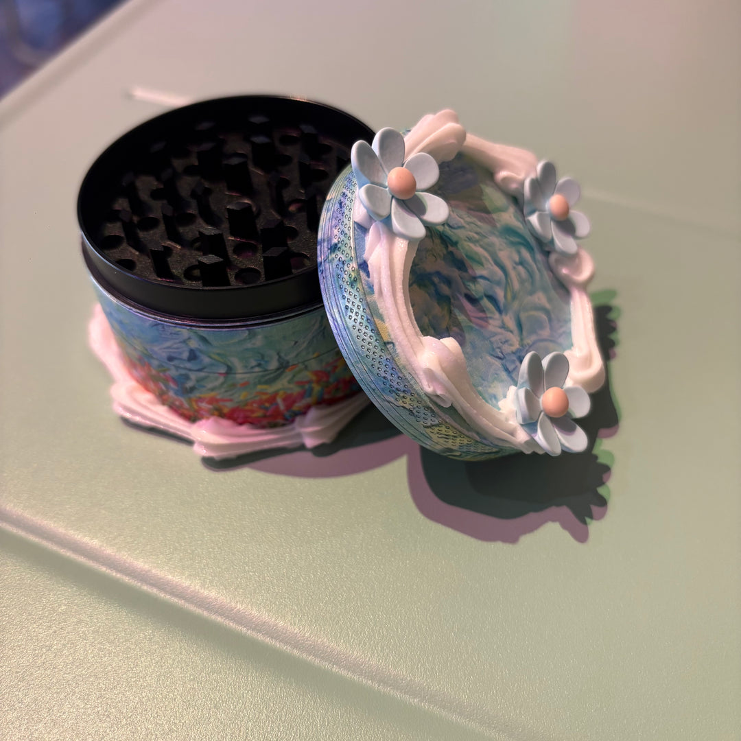 Grinder Pastelito