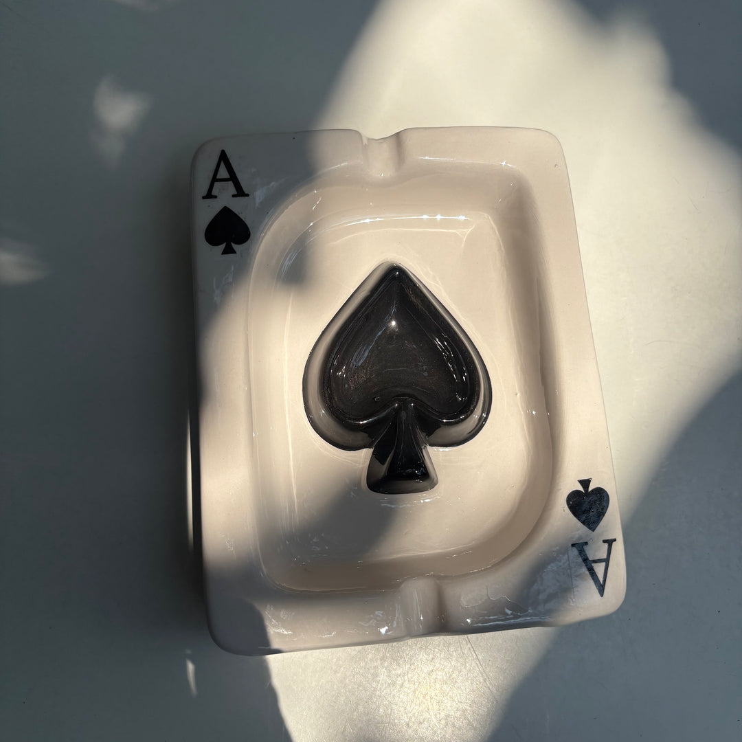 Cenicero Cartas