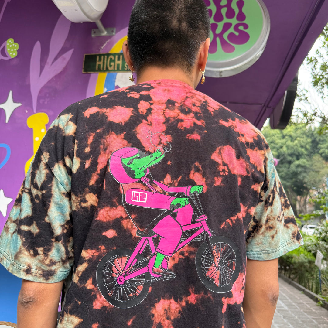 Playera Cocodrilo en Bici Miss Cogolla