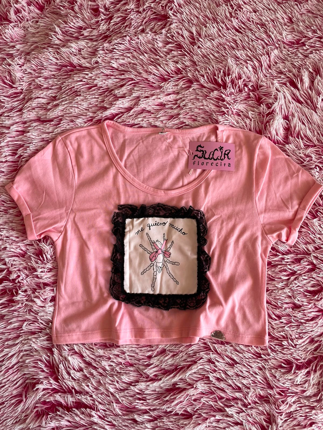 Playera Rosa con Encaje Me Quiero Mucho por Sucia Florecita