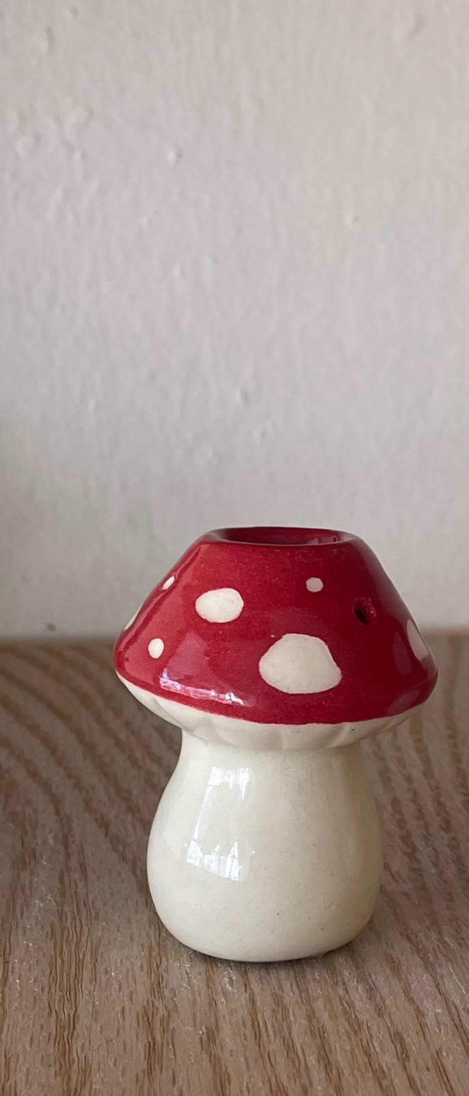 Pipa Hongo echa a mano por Sucia Florecita